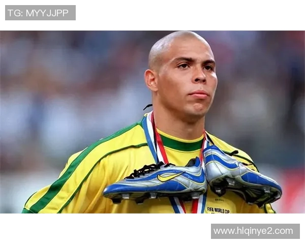 足球明星罗巴多精彩瞬间视频回顾展现传奇生涯与球场魅力 足球明星罗巴多精彩瞬间视频回顾展现传奇生涯与球场魅力